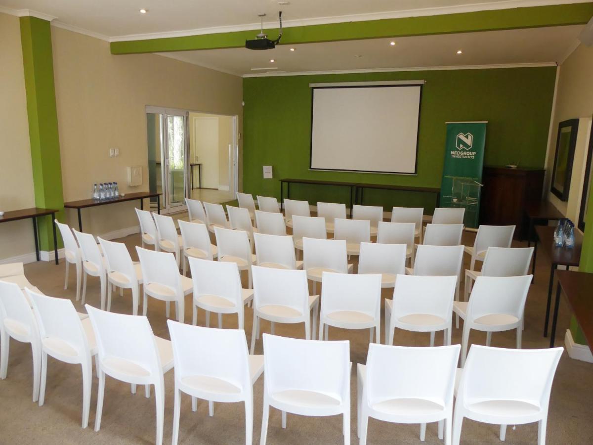 39 On Church Port Elizabeth Extérieur photo